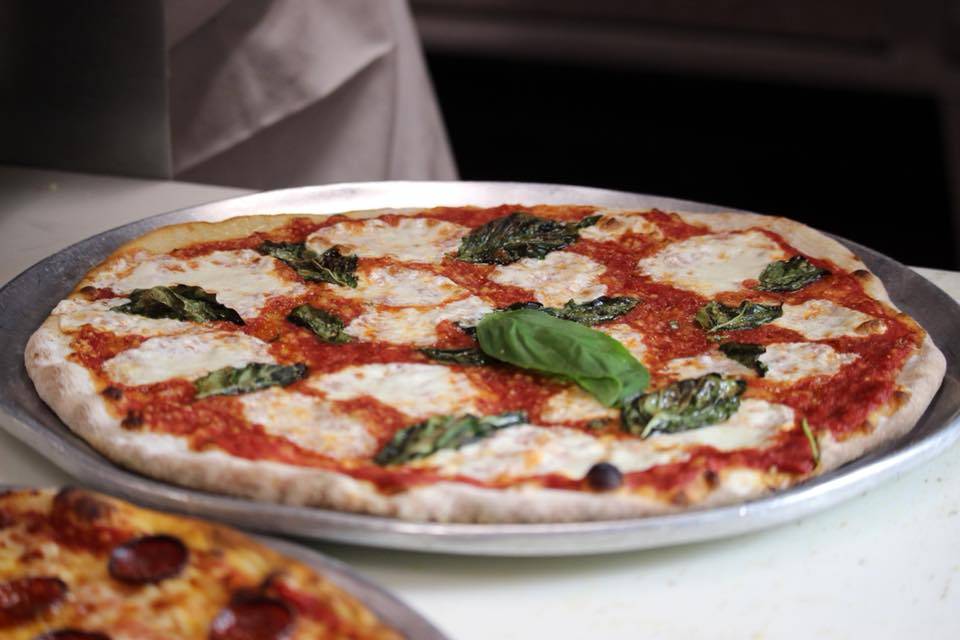 Domenics and Vinnies Pizza | restaurant | 868 Meriden-Waterbury Turnpike, Southington, CT 06489, USA | 8606219846 OR +1 860-621-9846