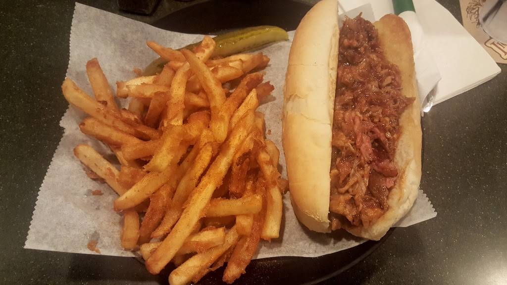 Donnellys Pub | restaurant | 110 E College St, Iowa City, IA 52240, USA | 3193387355 OR +1 319-338-7355