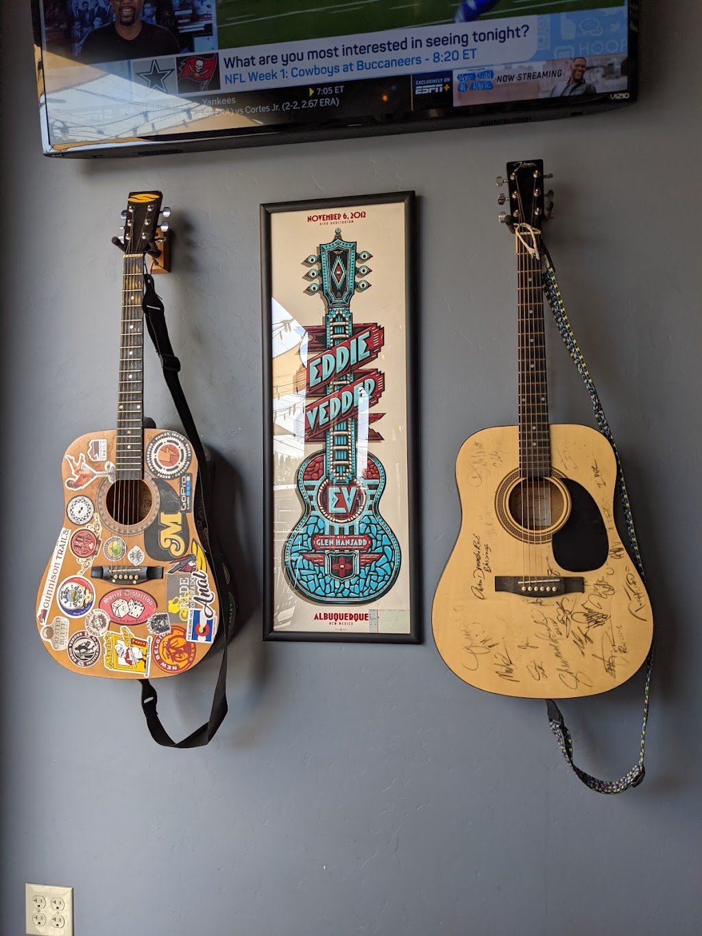 The Dive Gunnison | restaurant | 213 W Tomichi Ave, Gunnison, CO 81230, USA | 9706411375 OR +1 970-641-1375