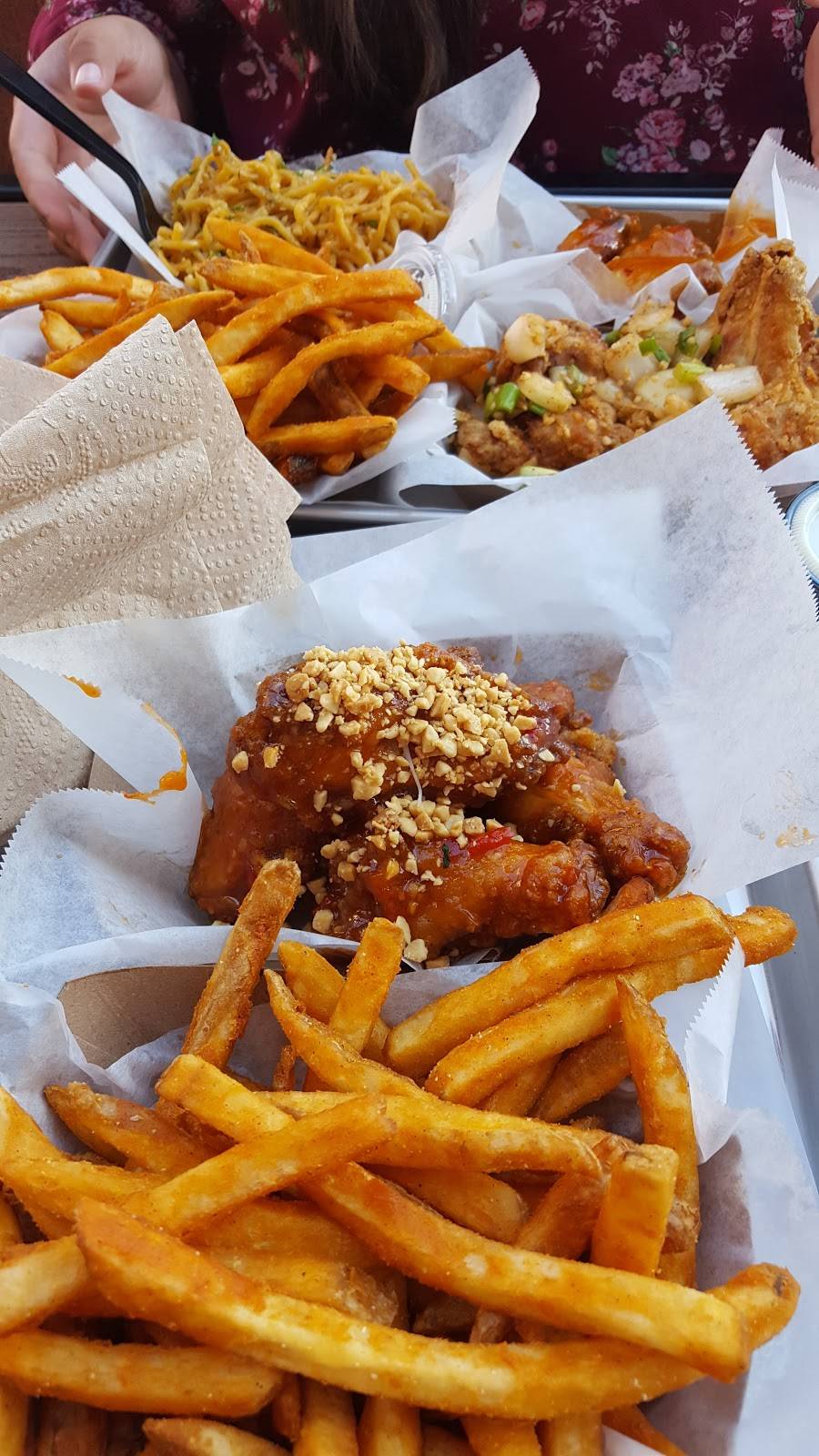 Fire Wings Natomas | restaurant | 2721 Del Paso Rd #110, Sacramento, CA 95835, USA | 9162441390 OR +1 916-244-1390