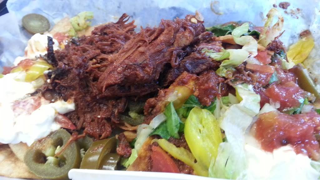 Blues BBQ & Catering | restaurant | 1109 Jefferson Rd, South Charleston, WV 25309, USA | 3047448335 OR +1 304-744-8335