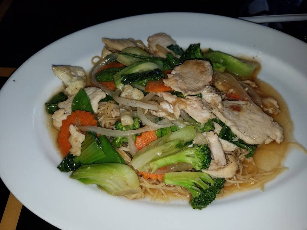 Demis NOODLE HOUSE | restaurant | 1318 10th St W, Palmetto, FL 34221, USA | 9413011212 OR +1 941-301-1212