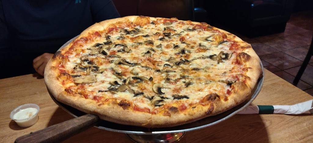 Proccolinos Ristorante & Pizzeria | restaurant | 4080 S Goldenrod Rd, Orlando, FL 32822, USA | 4072811010 OR +1 407-281-1010