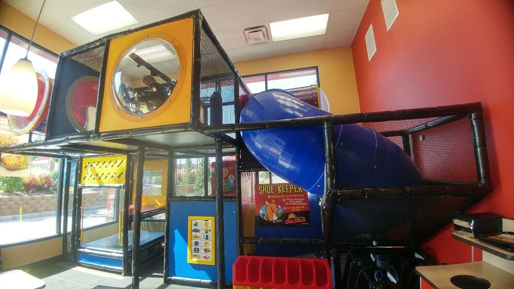 Del Taco | meal takeaway | 11507 4000 W, South Jordan, UT 84095, USA | 8015231184 OR +1 801-523-1184