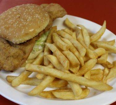 Lews Drive In | restaurant | 1105 N Washington Ave, Batavia, IL 60510, USA | 6308790729 OR +1 630-879-0729