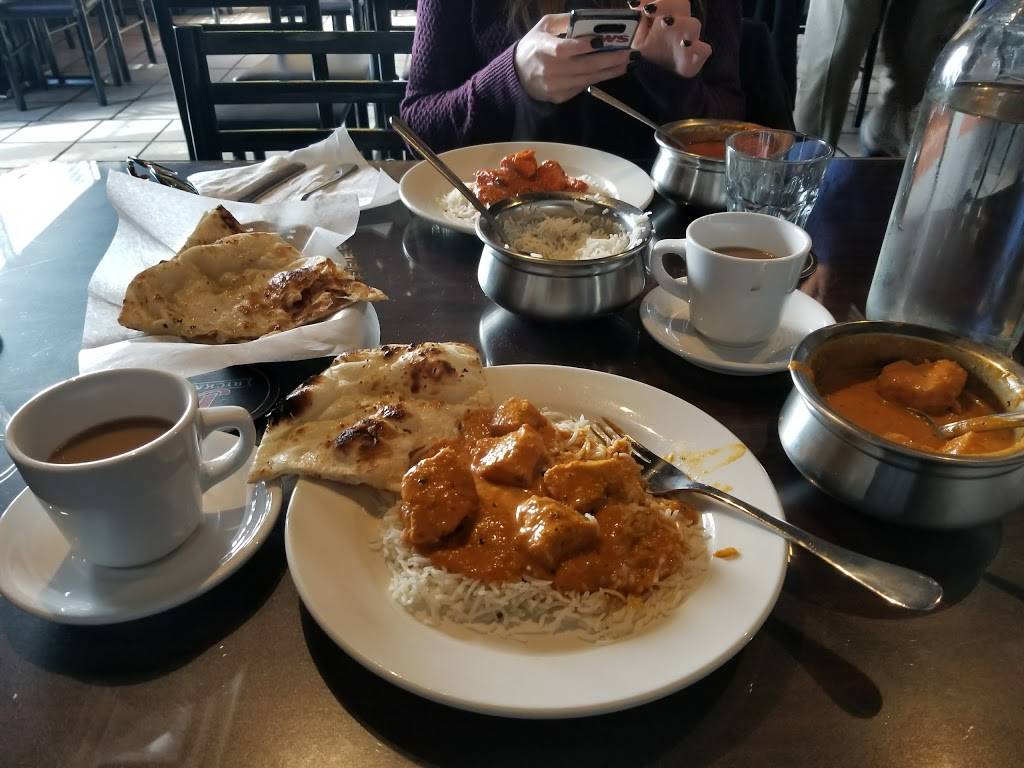 Sitara Indian Cuisine | restaurant | 1308 London Rd, Sarnia, ON N7S 1P7, Canada | 5194915650 OR +1 519-491-5650