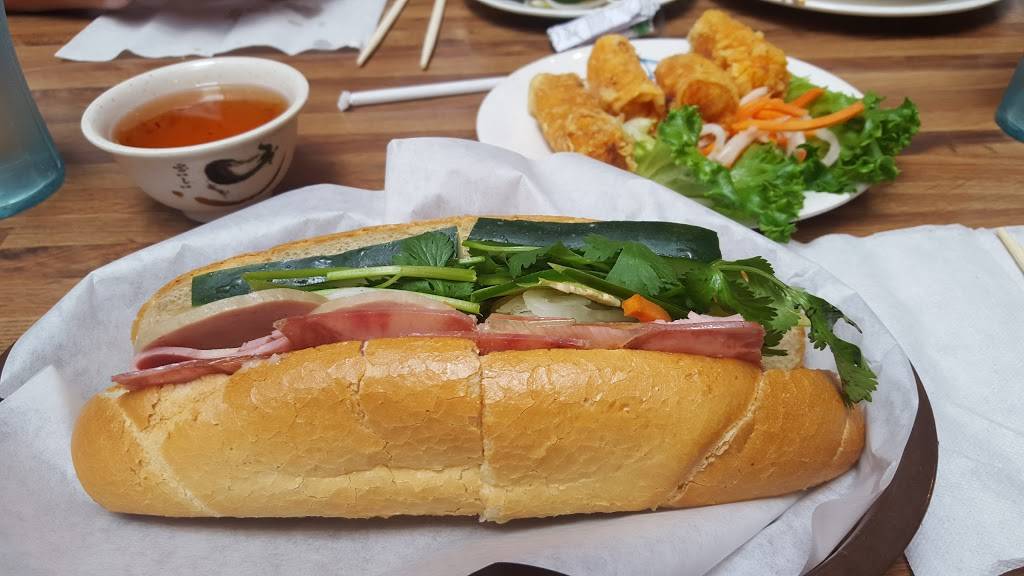 Huong Lan 9 | restaurant | 4965 N Fresno St, Fresno, CA 93726, USA | 5592218000 OR +1 559-221-8000