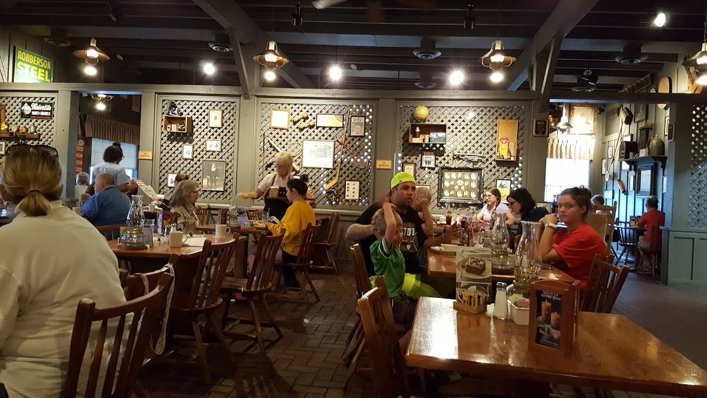 Cracker Barrel Old Country Store | restaurant | 4367 OH-44, Rootstown, OH 44272, USA | 3303259970 OR +1 330-325-9970