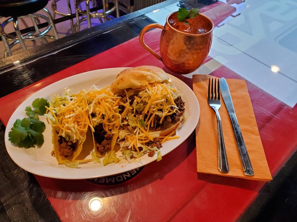 Tail Lights Tavern | restaurant | 323 Main St, Linwood, KS 66052, USA | 9133015100 OR +1 913-301-5100