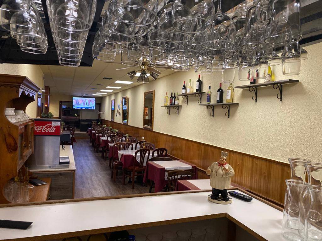 Leontinos Brick Oven | restaurant | 1581 Capitol Ave, Bridgeport, CT 06604, USA | 2037141700 OR +1 203-714-1700