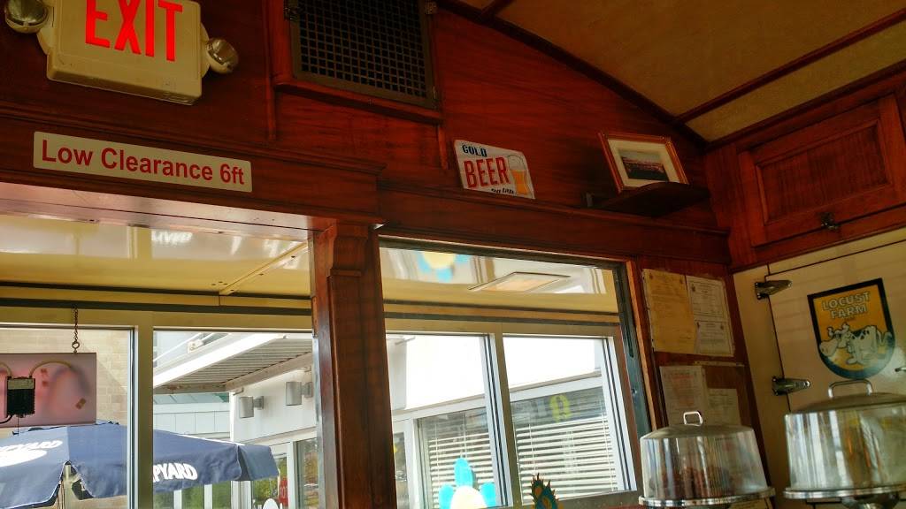 Miss Portland Diner | restaurant | 140 Marginal Way, Portland, ME 04101, USA | 2072106673 OR +1 207-210-6673