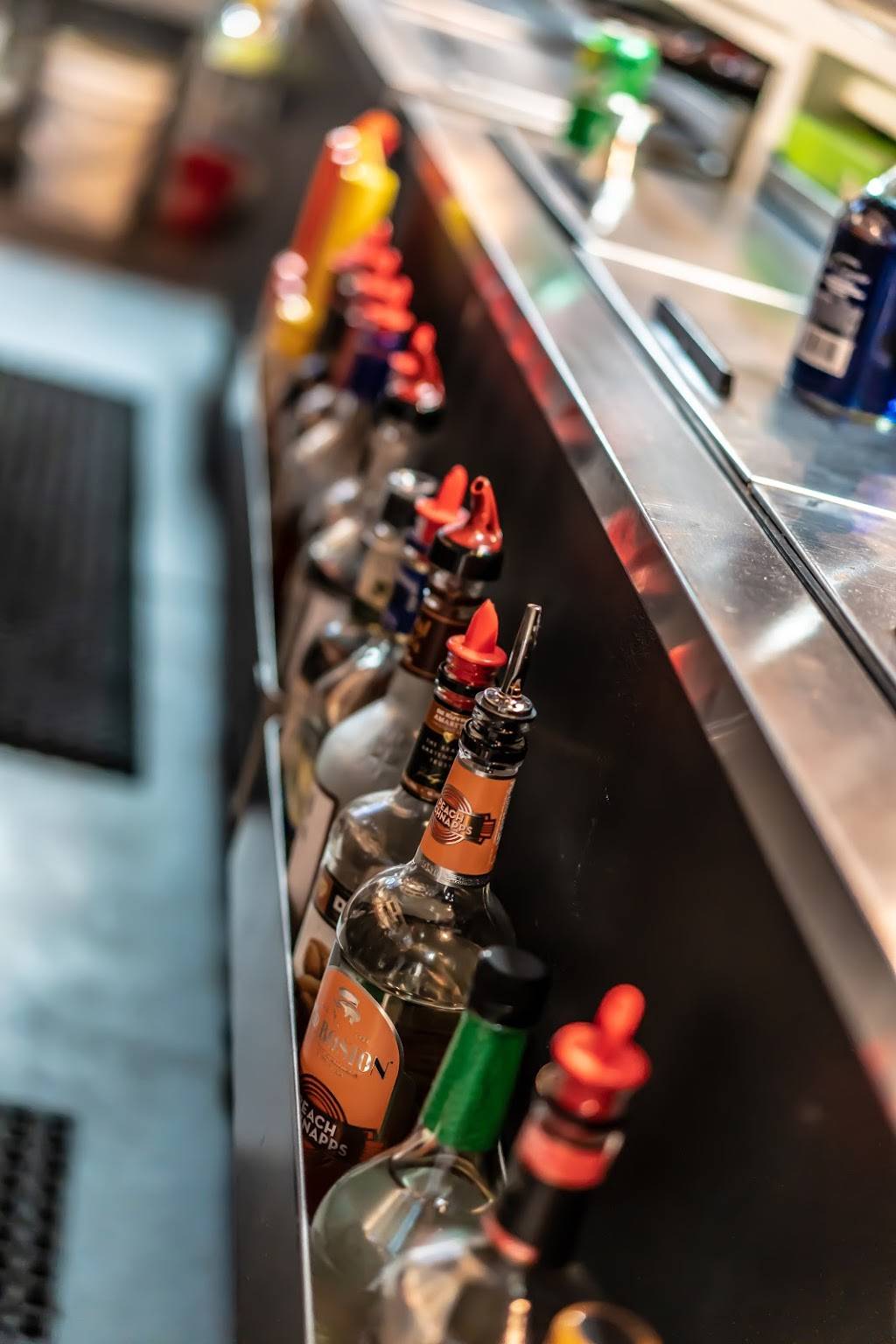 Chucktown Bar & Grill | restaurant | Savannah Hwy 2467 Unit 5E, Charleston, SC 29414, USA | 8438725668 OR +1 843-872-5668