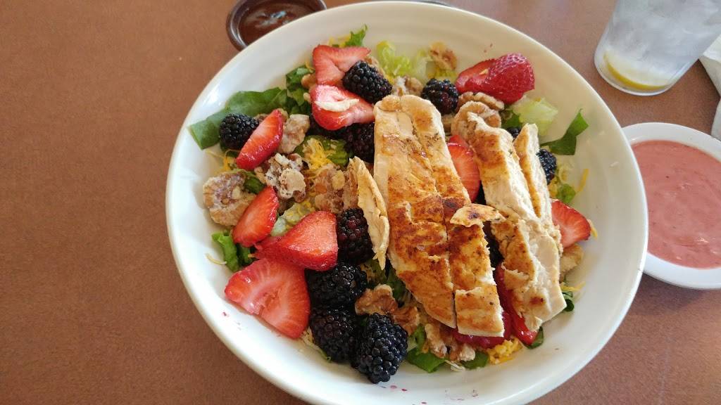 The Cracked Egg | restaurant | 5570 Painted Mirage Rd, Las Vegas, NV 89149, USA | 7026459438 OR +1 702-645-9438