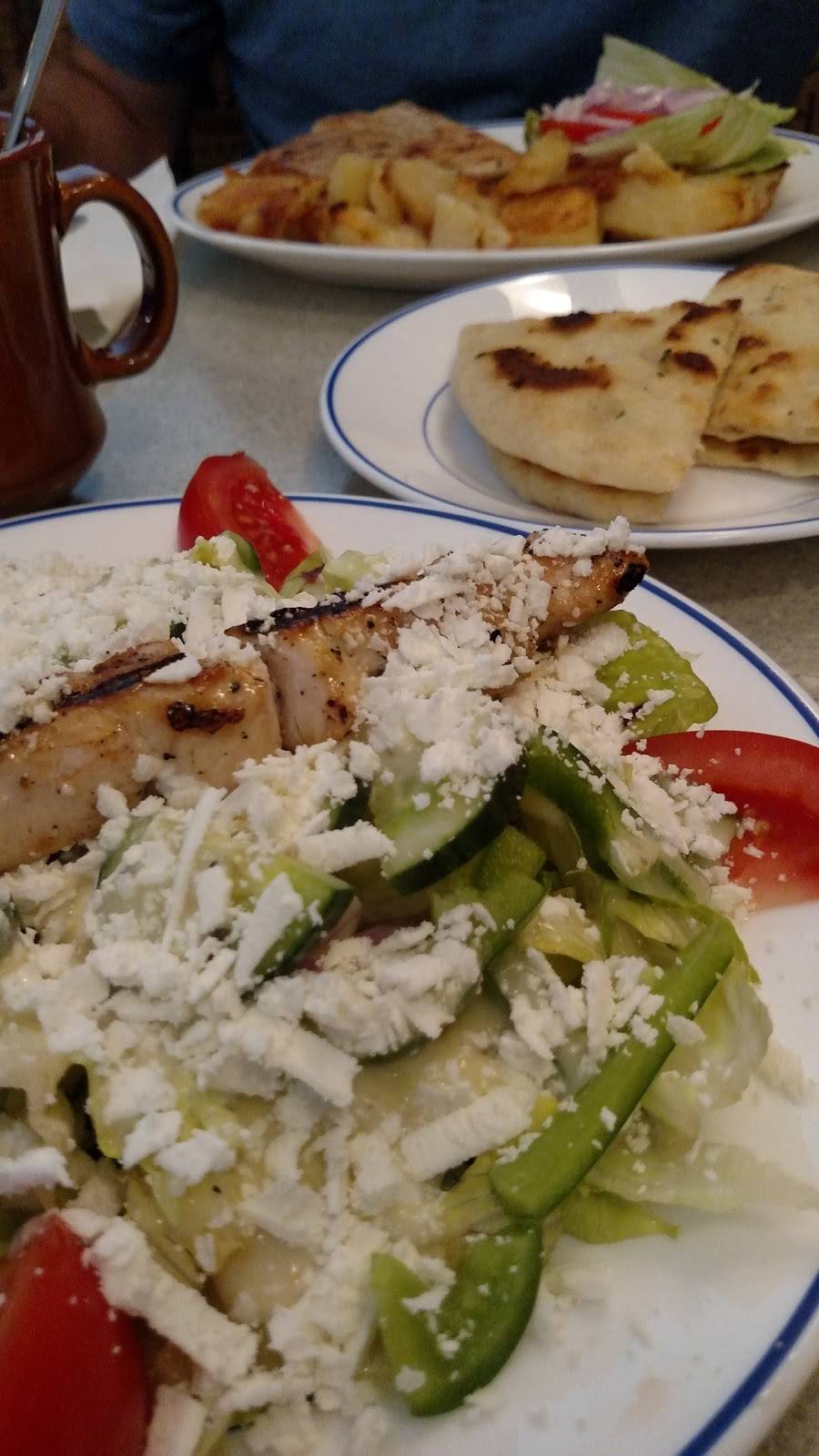 Artemis Family Restaurant | restaurant | 199 Garrison Rd, Fort Erie, ON L2A 1M6, Canada | 9058715344 OR +1 905-871-5344