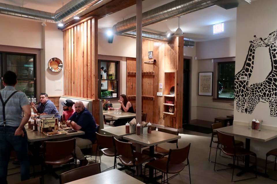 Baobab BBQ | restaurant | 2301 W Foster Ave, Chicago, IL 60625, USA | 8728888922 OR +1 872-888-8922