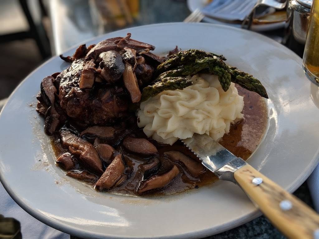 Beacon Bar & Grill | restaurant | 1900 Jameson Beach Rd, South Lake Tahoe, CA 96150, USA | 5305410630 OR +1 530-541-0630