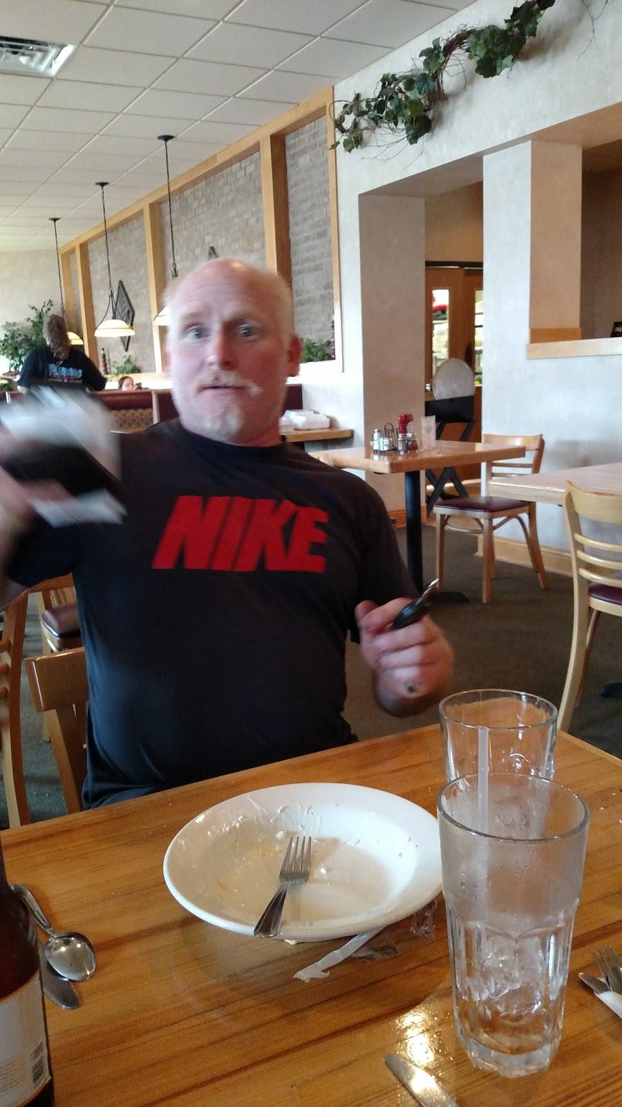 Pizones | restaurant | 202 Superior Ave, Tomah, WI 54660, USA | 6083723350 OR +1 608-372-3350