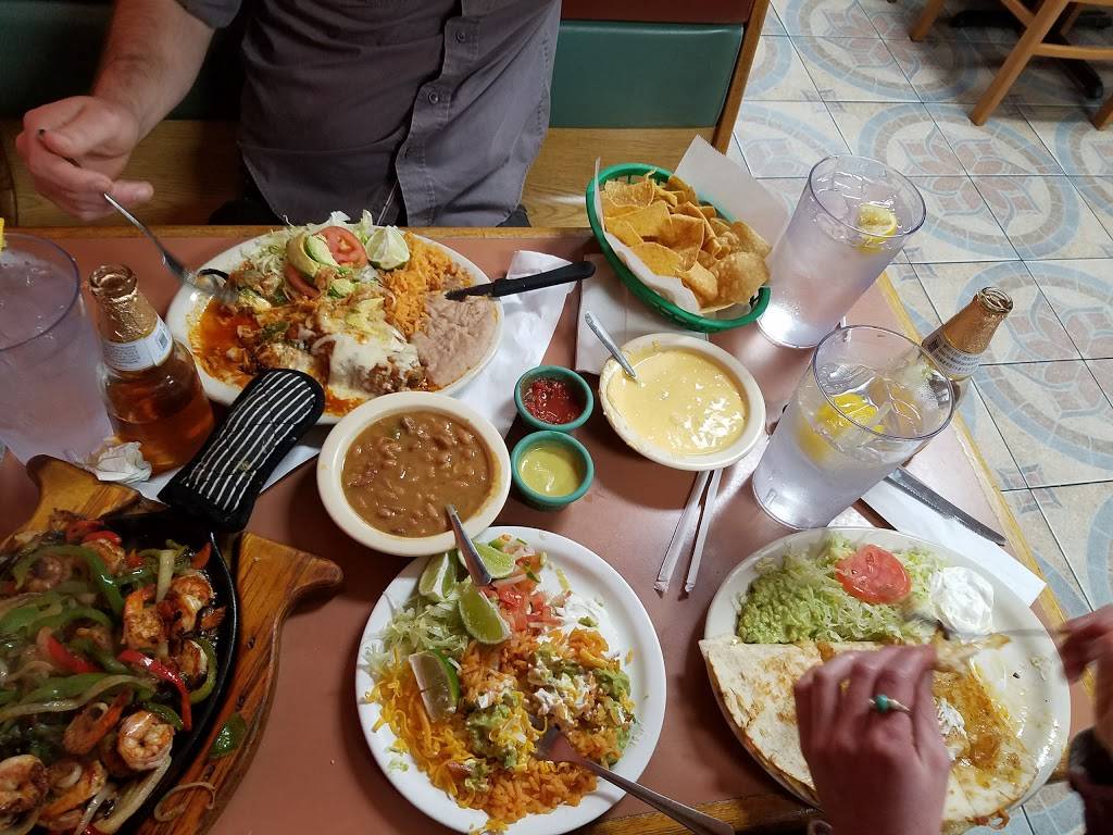 Taqueria Los Jaliscienses | restaurant | 6400 S 1st St, Austin, TX 78745, USA | 5129168222 OR +1 512-916-8222