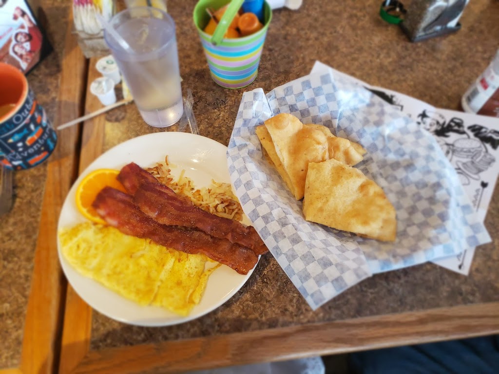 Diamond Creek Restaurant | restaurant | 900 AZ-66, Peach Springs, AZ 86434, USA | 9287692800 OR +1 928-769-2800