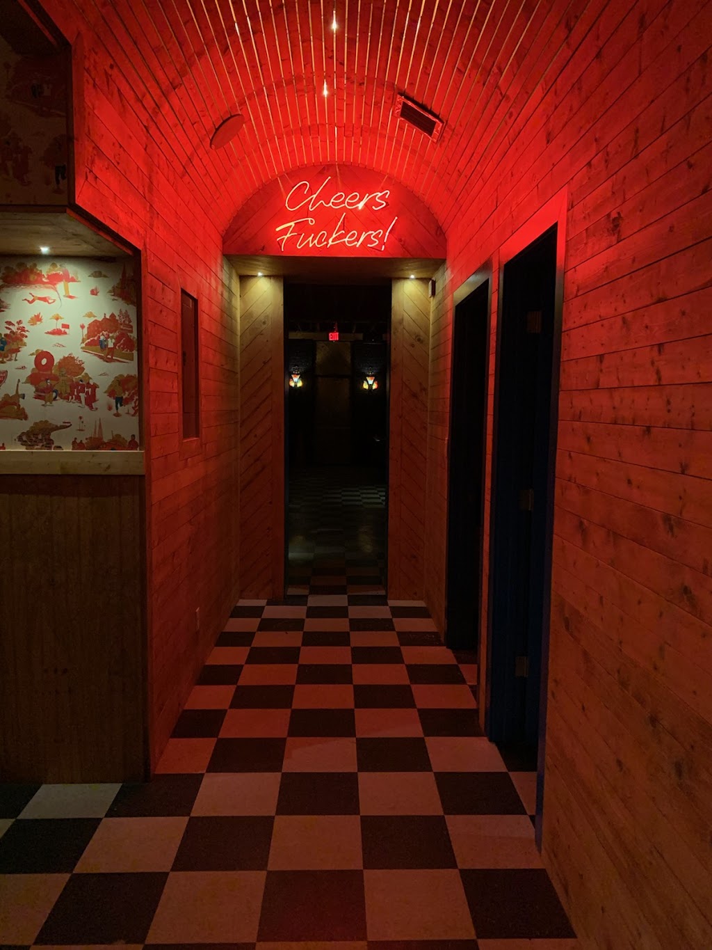 Roxannes Liquor Bar & Kitchen | restaurant | 823 N Federal Hwy, Fort Lauderdale, FL 33304, USA | 9542563996 OR +1 954-256-3996