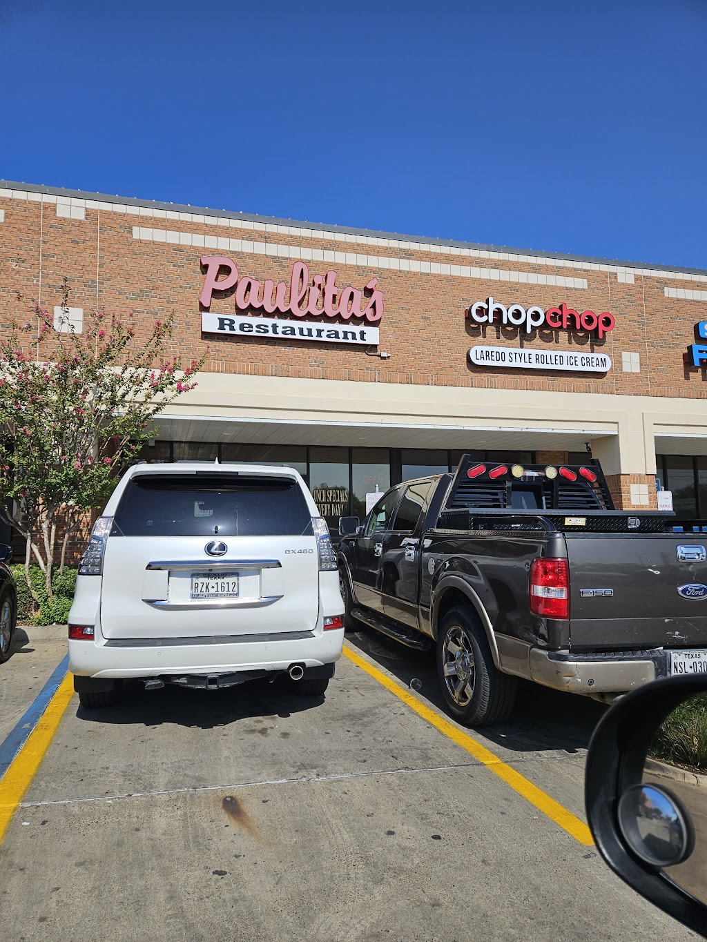 Paulitas Restaurant | restaurant | 5110 McPherson Rd, Laredo, TX 78041, USA | 9567172300 OR +1 956-717-2300