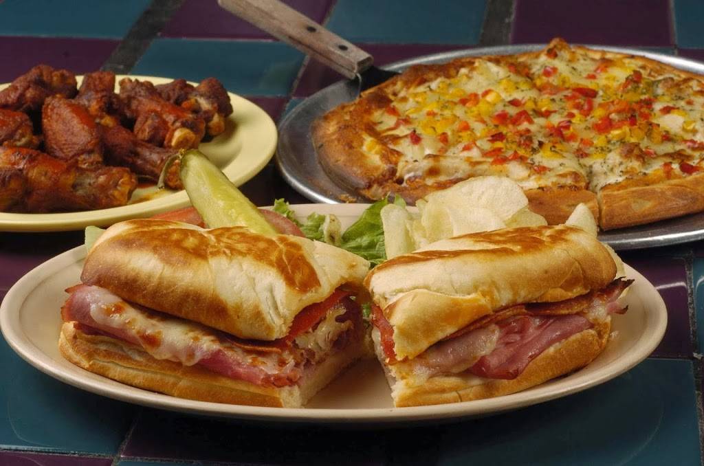 Wicks Pizza Parlor and Pub | restaurant | 12717 Shelbyville Rd, Louisville, KY 40243, USA | 5023279425 OR +1 502-327-9425