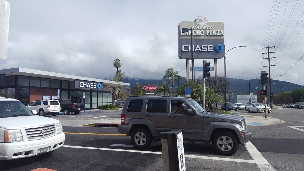 Starbucks | cafe | 1520 W Olive Ave, Burbank, CA 91506, USA | 8185586923 OR +1 818-558-6923