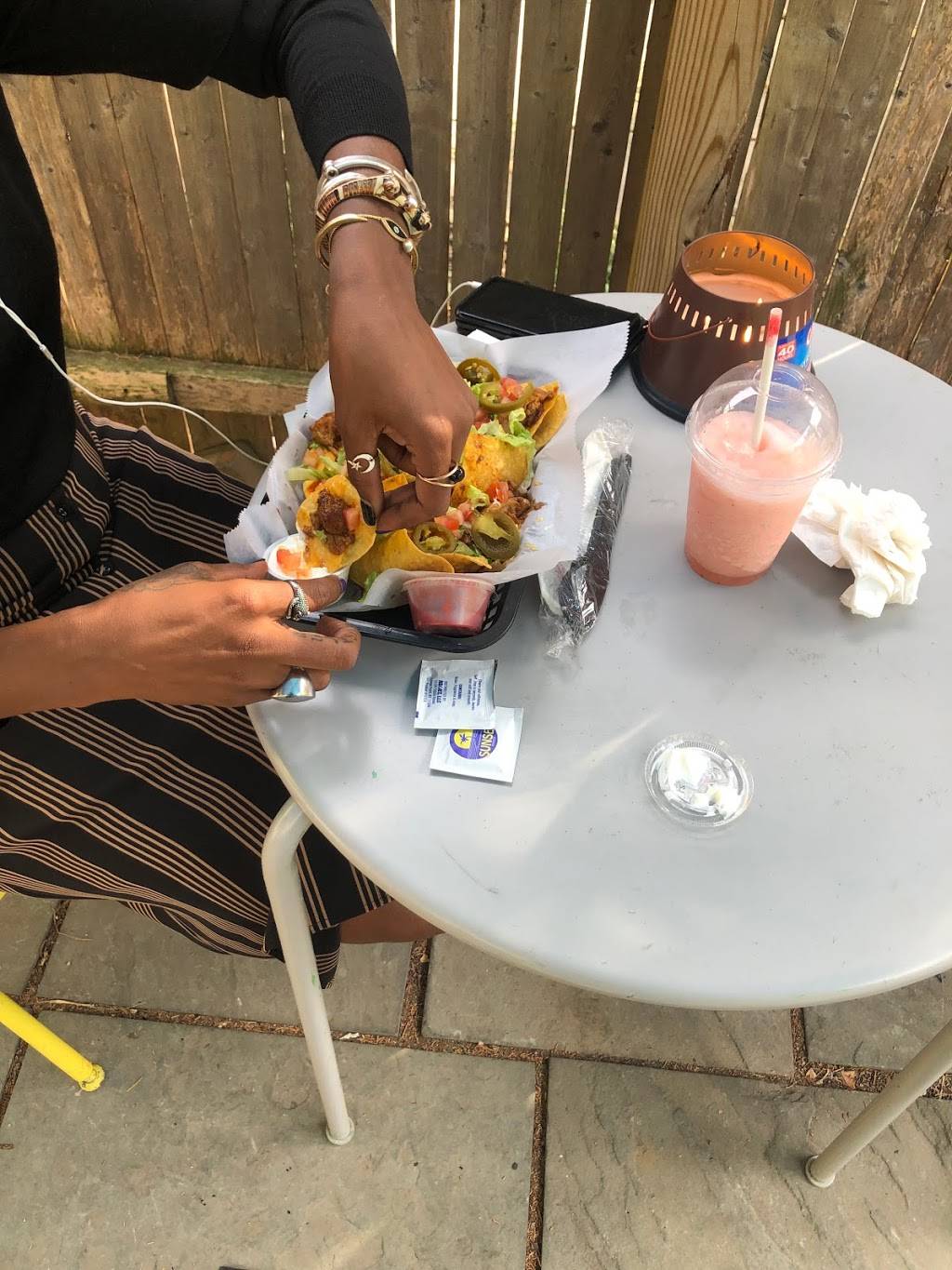 BTW Georgetown | restaurant | 1062 Thomas Jefferson St NW, Washington, DC 20007, USA | 2028498745 OR +1 202-849-8745