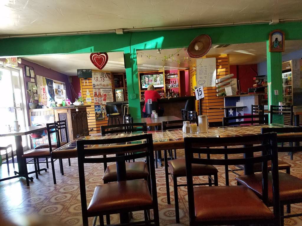 Jasmines Restaurant | restaurant | 2463 E State Hwy 71 Service Rd, Del Valle, TX 78617, USA | 5123892800 OR +1 512-389-2800