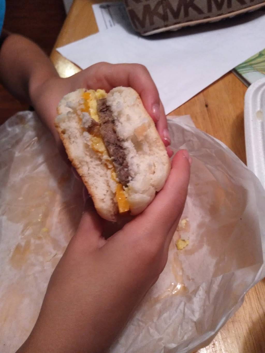 Chow Dog | restaurant | 2572 Covington Hwy, Conyers, GA 30012, USA | 7704838798 OR +1 770-483-8798