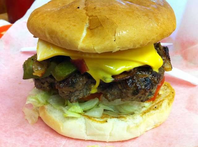 Sammys Sandwich Shop | restaurant | 4921 Messer Airport Hwy, Birmingham, AL 35212, USA | 2055911462 OR +1 205-591-1462