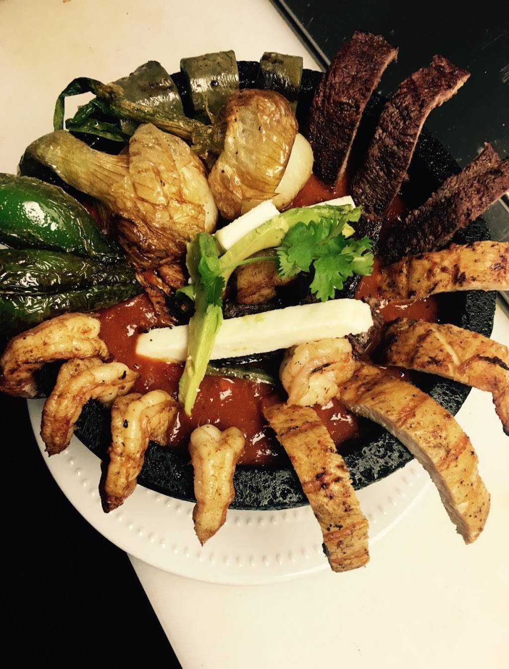 Rafaelas Restaurant | restaurant | 995 Postal Way #120, Vista, CA 92083, USA | 7605363730 OR +1 760-536-3730