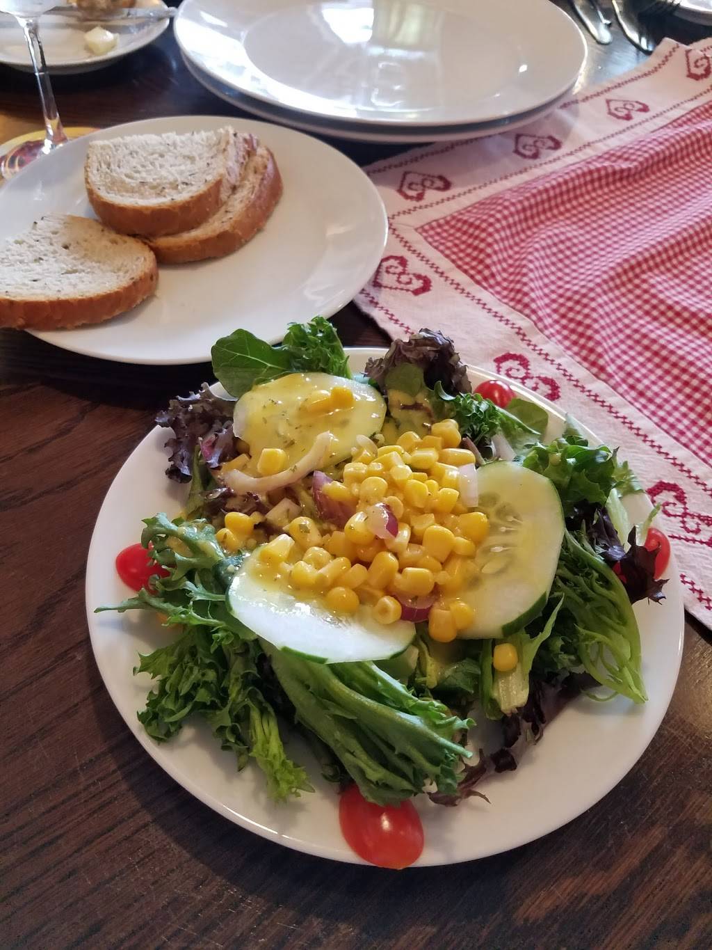 Old Hamburg Schnitzelhaus | restaurant | 3246 E Bay Dr, Holmes Beach, FL 34217, United States | 9417781320 OR +1 941-778-1320