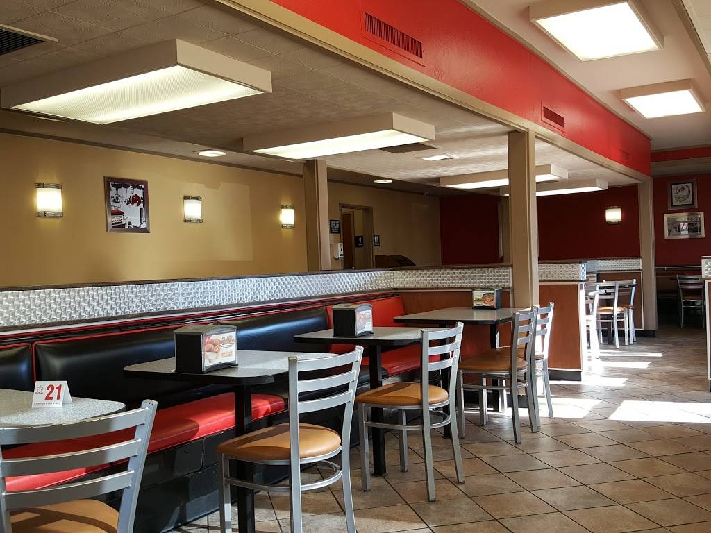 Carls Jr. Green Burrito | restaurant | 1250 University Ave, Riverside, CA 92507, USA | 9516863745 OR +1 951-686-3745