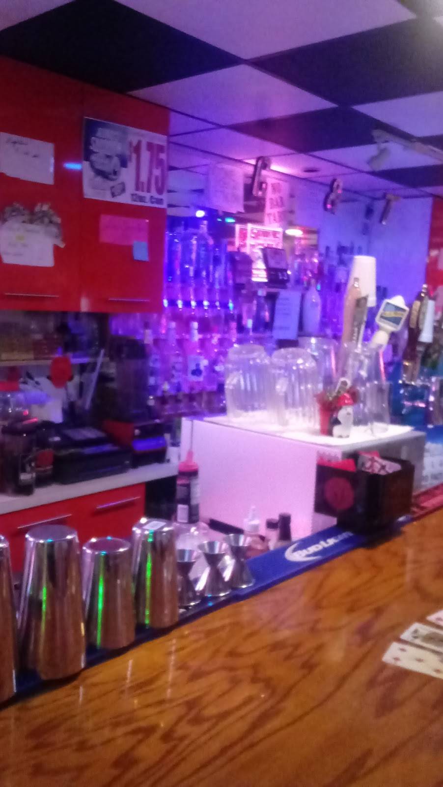 C & T Sports Pub & Grill | restaurant | 420 Salem Ave, Hagerstown, MD 21740, USA | 3017973500 OR +1 301-797-3500