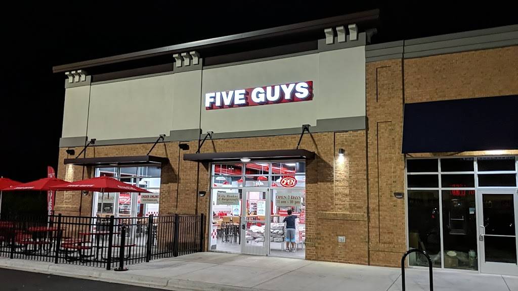 Five Guys | meal takeaway | 2304 Matthews Township Pkwy, Matthews, NC 28105, USA | 7043156301 OR +1 704-315-6301
