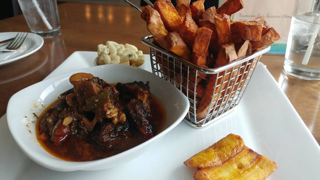 Xaymaca Restaurant | restaurant | 30 Kennedy Rd S, Brampton, ON L6W 3E2, Canada | 9058748128 OR +1 905-874-8128