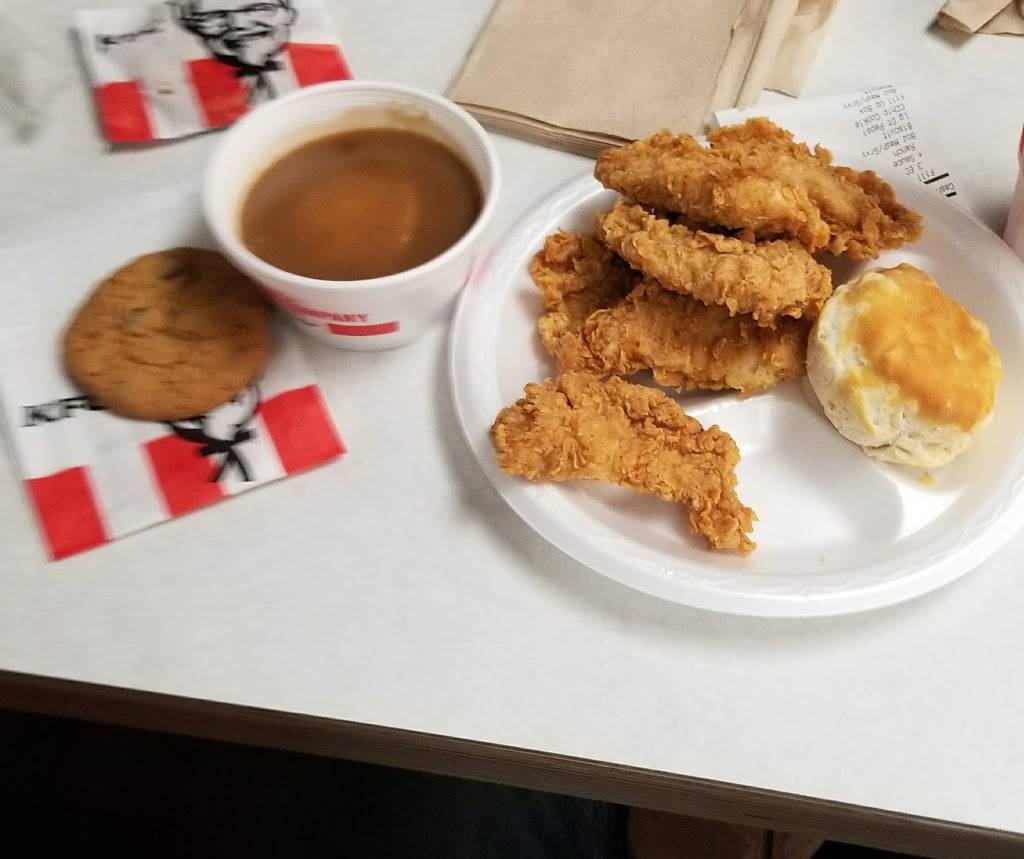 KFC | restaurant | 12325 Elam Rd, Balch Springs, TX 75180, USA | 9722865588 OR +1 972-286-5588