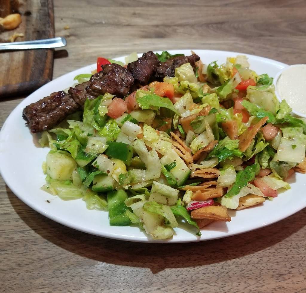 Paramount Middle Eastern Kitchen | bakery | 1290 Crestlawn Dr, Mississauga, ON L4W 1A6, Canada | 9052821600 OR +1 905-282-1600