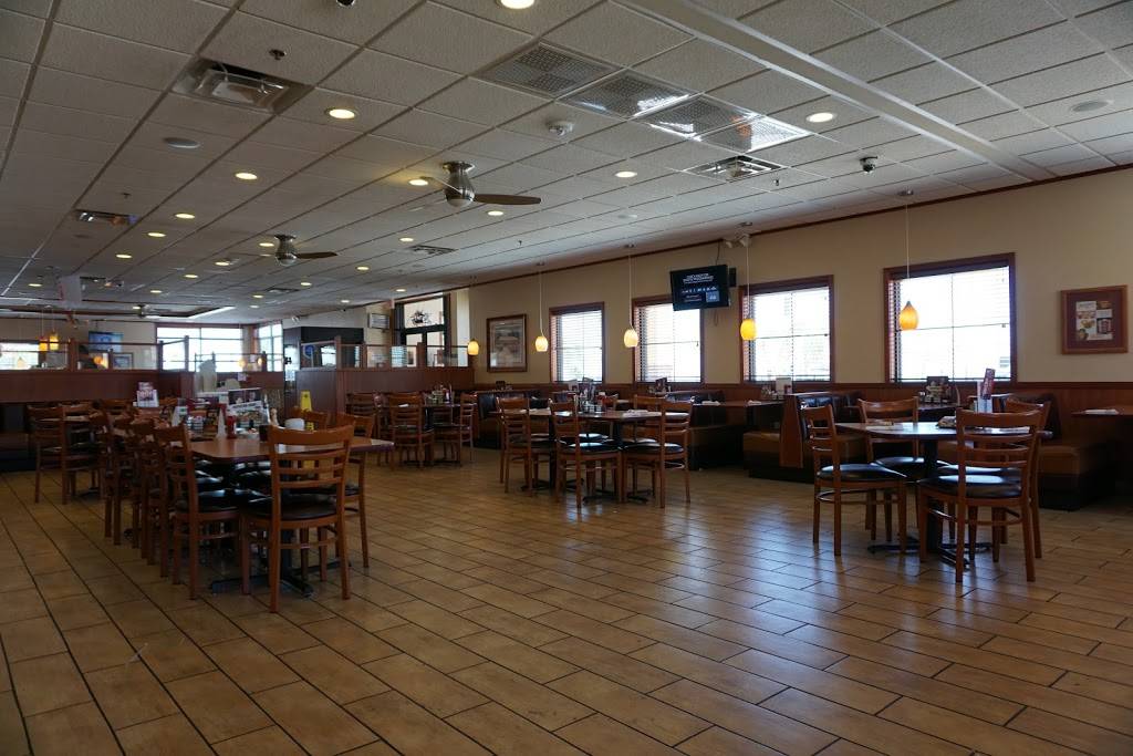 Dennys | restaurant | 27585 Bernard Dr, Kettleman City, CA 93239, USA | 5593860523 OR +1 559-386-0523