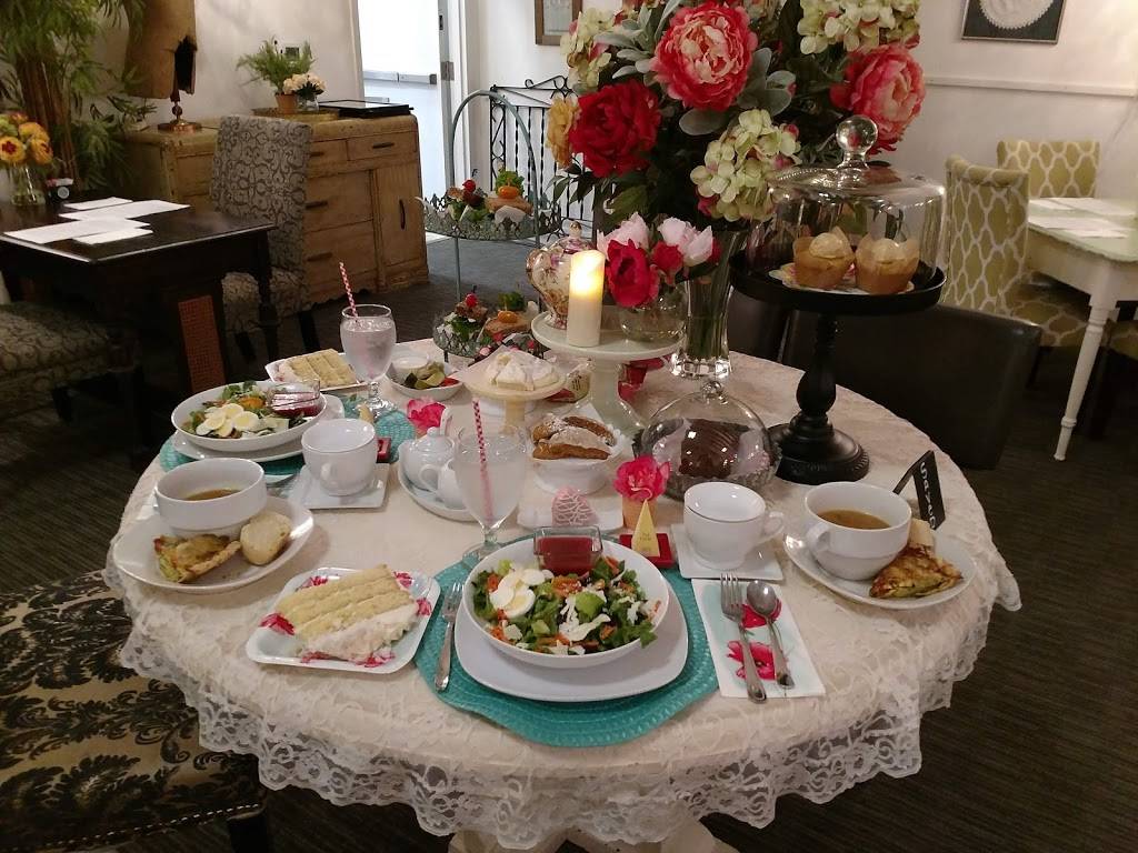 Indulge Antiques | restaurant | 3000 Gateway St #406, Springfield, OR 97477, USA | 5417473185 OR +1 541-747-3185