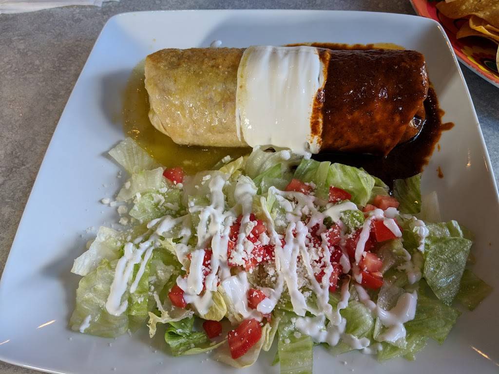 Mi Familia Authentic Mexican Cuisine | restaurant | 12 Snowhill St, Spotswood, NJ 08884, USA | 7322513800 OR +1 732-251-3800