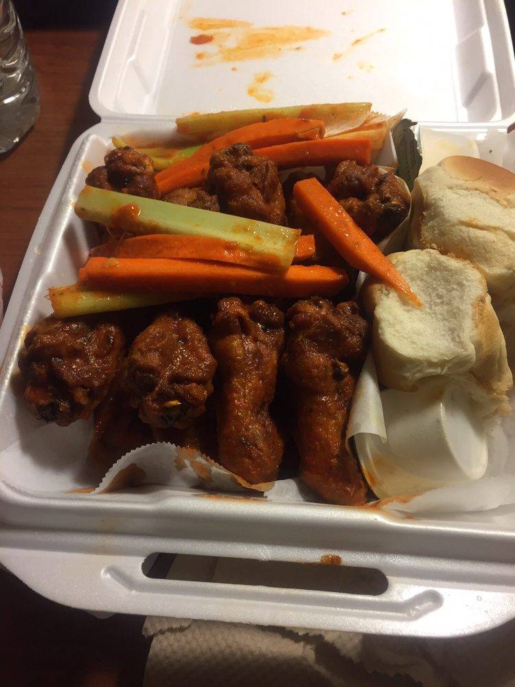 Crumpys Hot Wings on Germantown Pkwy | restaurant | 420 S Germantown Pkwy, Cordova, TN 38018, USA | 9012071273 OR +1 901-207-1273