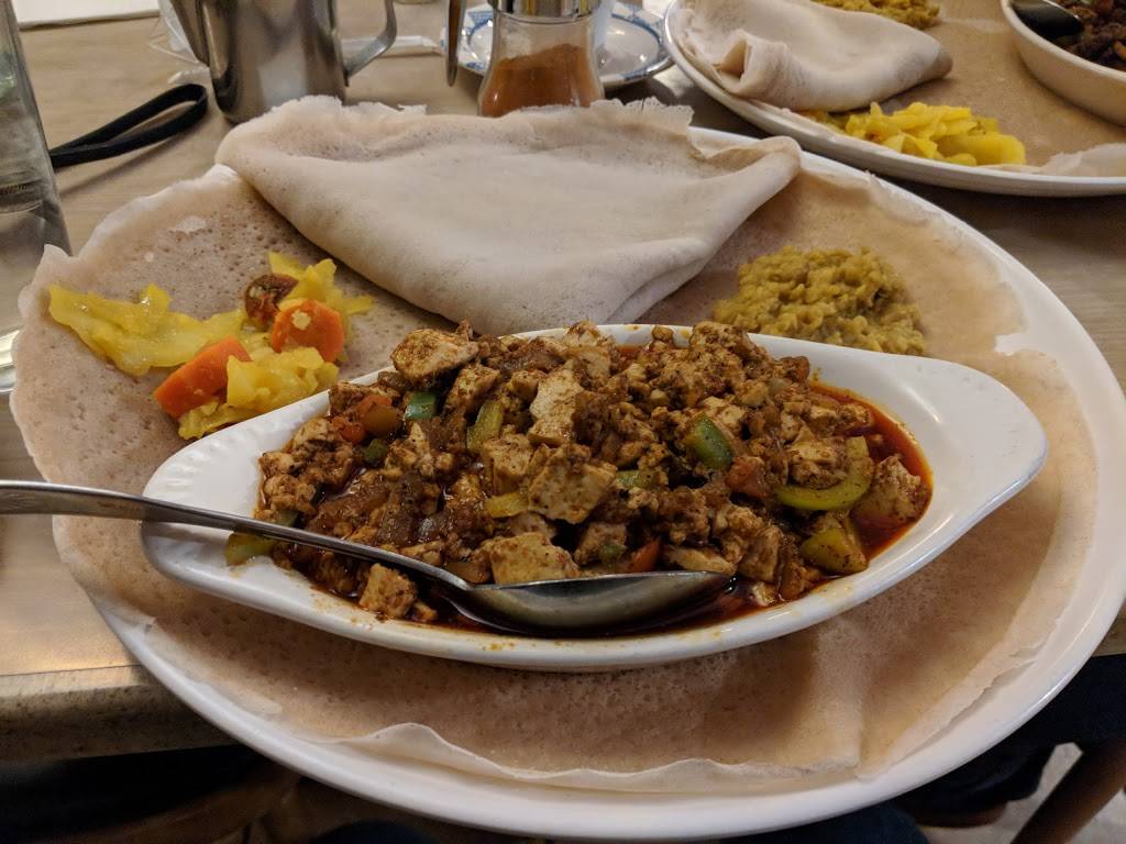 Meskerem Ethiopian Restaurant | restaurant | 3210 S Grand Blvd, St. Louis, MO 63118, USA | 3147724442 OR +1 314-772-4442
