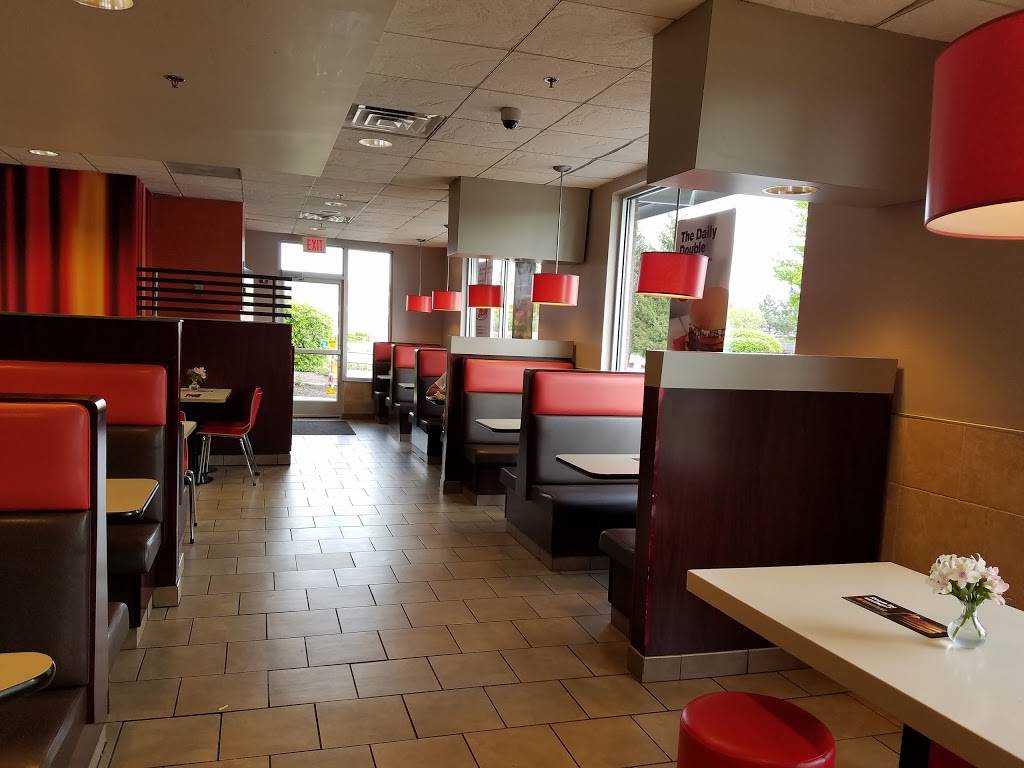 McDonalds | cafe | 892 W 75th St, Naperville, IL 60540, USA | 6305278547 OR +1 630-527-8547
