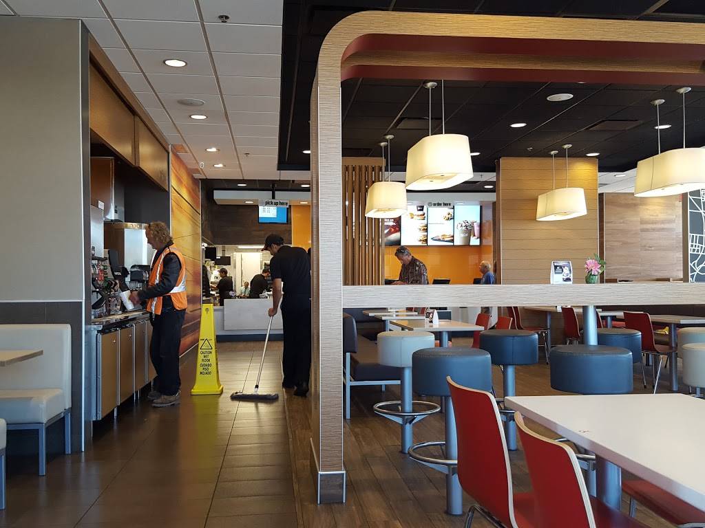 McDonalds | cafe | 9083 Mac Dr, Punta Gorda, FL 33950, USA | 9416373902 OR +1 941-637-3902