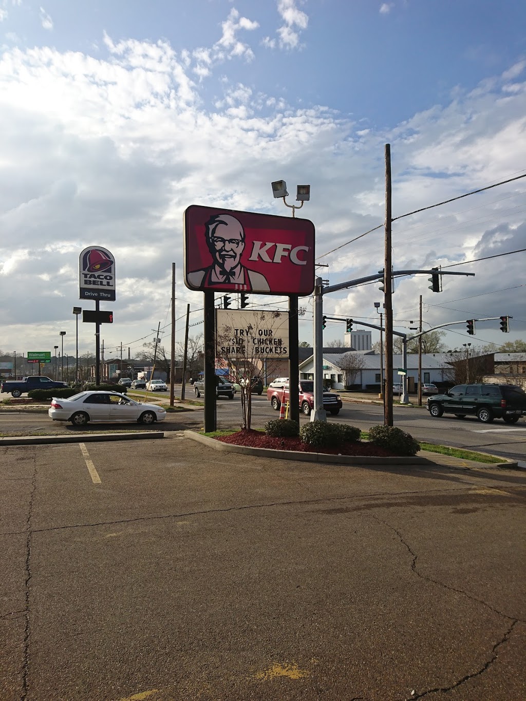 KFC | restaurant | 211 W California Ave, Ruston, LA 71270, USA | 3182558867 OR +1 318-255-8867