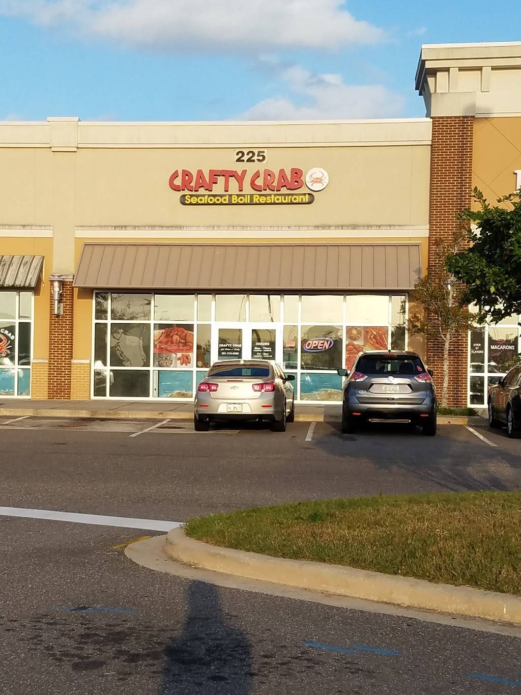 Crafty Crab - Melbourne | restaurant | 225 Palm Bay Rd NE #17, West Melbourne, FL 32904, USA | 3213124288 OR +1 321-312-4288