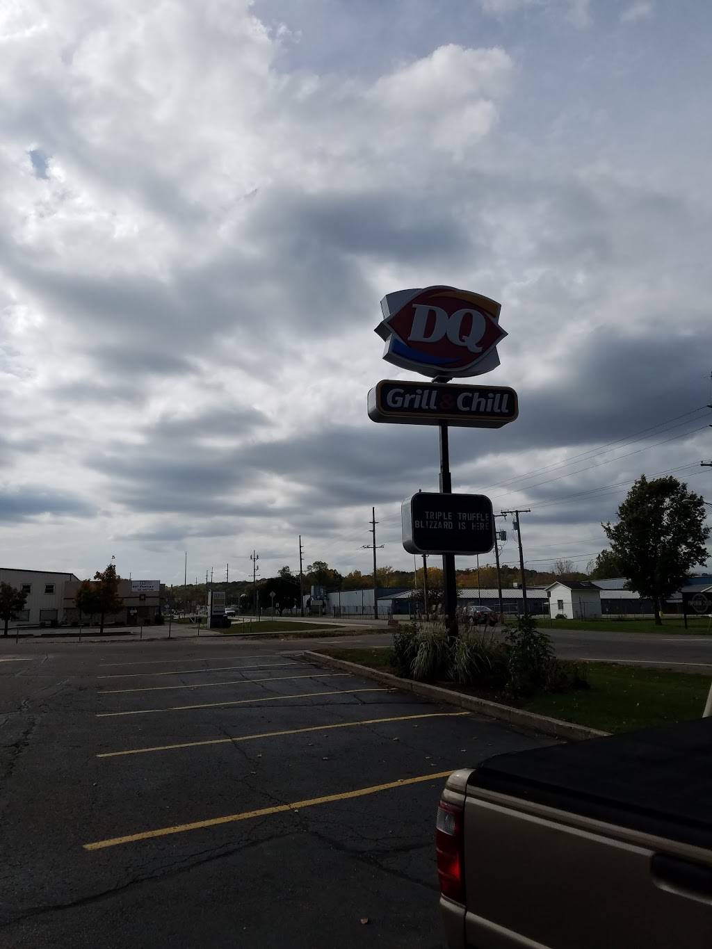 Dairy Queen Grill & Chill | restaurant | 416 N Main St, Middlebury, IN 46540, USA | 5748255222 OR +1 574-825-5222