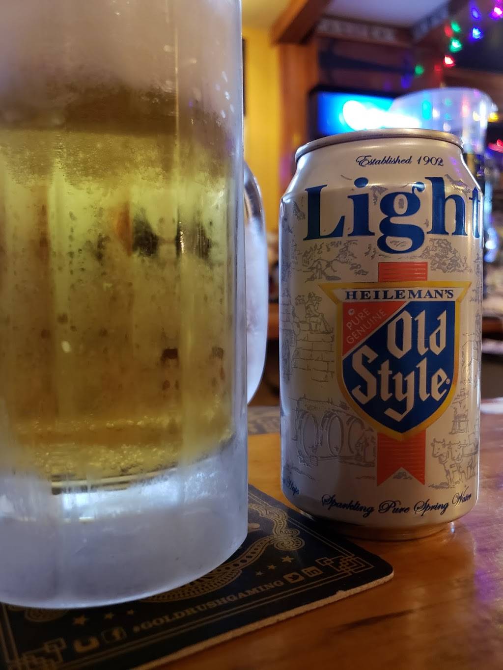 Hollywood Roadhouse | restaurant | 41480 US-45, Antioch, IL 60002, USA | 2247889919 OR +1 224-788-9919